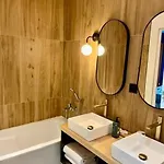 Le Yachtman, The Originals Collection 4* Ла-Рошель