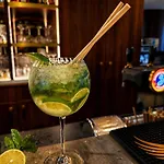 Le Yachtman, The Originals Collection Hotell 4*