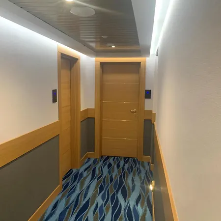 勒亚彻特曼酒店 酒店