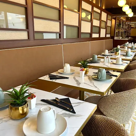 Le Yachtman, The Originals Collection