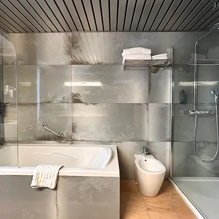 Le Yachtman, The Originals Collection 4*